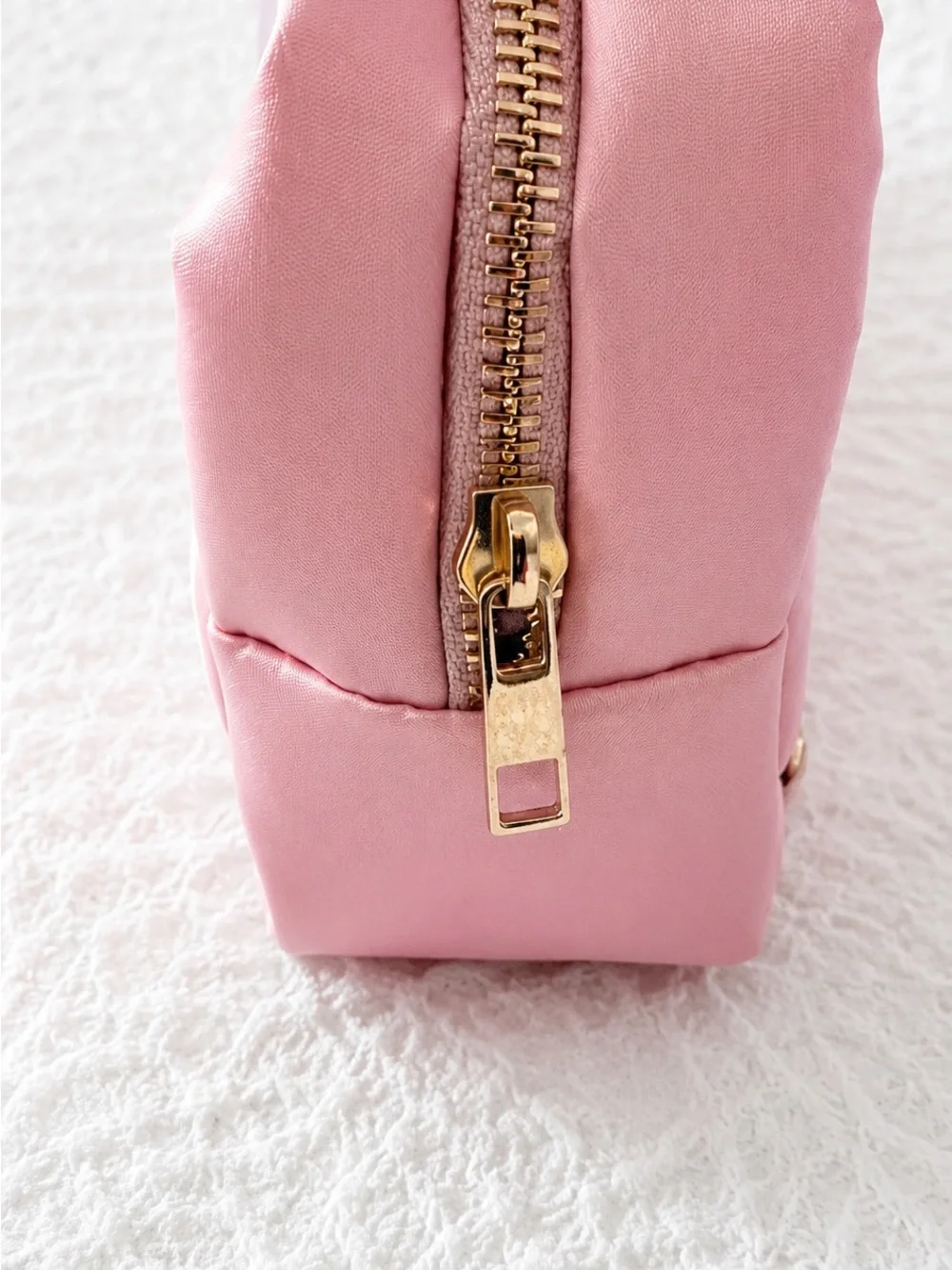 Bow Fancy Quilted Pink Cosmetic / Makeup Bag NWT